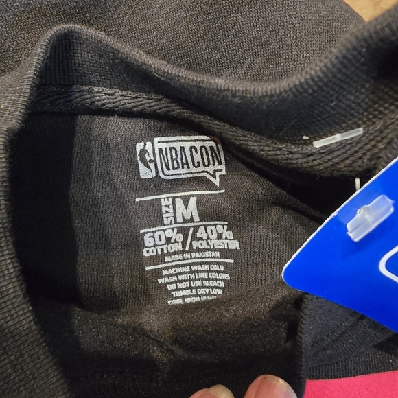 NBA Chicago Bulls Black Sweatshirt Size Medium. NWT - Picture 5 of 5